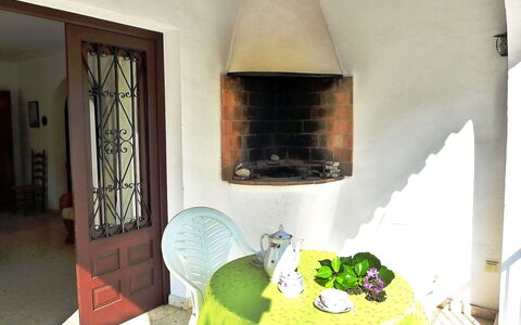 Marianne: Camera, Proprietà, Interior Design, Casa, Costruzione, Mobilia, Tavolo, Immobiliare, Soffitto, Soggiorno