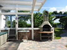 Behagliches Ferienhaus mit Garten und Terrasse