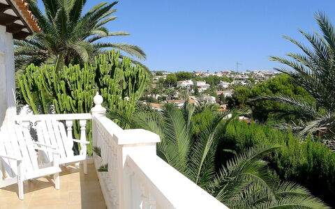 Avalon: Proprietà, Vegetazione, Immobiliare, Albero, Casa, Botanica, Palma, Costruzione, Balcone, Pianta