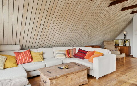 Mirija - 350M from the Sea: Legna, Casa, Portico, Deck, Latifoglie, Tetto, Color Legno, Pavimento In Legno, Eco Hotel
