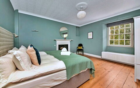 Catterick Cottage: Legna, Camera, Color Legno, Sedia