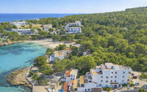 Sant Joan de Labritja 102: Corpo D'Acqua, Costa, Costiera E Morfologie Oceanic, Mare, Orizzonte, Riva, Paesaggio, Spiaggia, Banca, Insediamento Umano