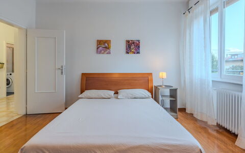 Ca dei Noni: Letto, Mobilia, Camera Da Letto, Interior Design, Pavimentazione, Pavimento, Bedding, Lenzuolo, Legna, Pavimento In Legno