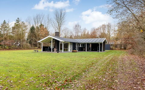 Hemfrith - 500M to the Fjord: Mobilia, Legna, Interior Design, Pavimentazione, Pavimento, Sedia, Camera, Soffitto, Soggiorno, Appartamento