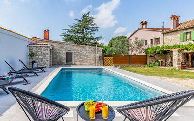 Courtyard Ivini