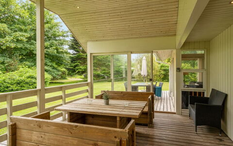 Ilwith - 400M from the Sea: Villetta, Backyard, Cortile, Edifici Giardino, Capannone, Raccordo, Mobili Da Esterno, Log Cabin, Struttura Esterna, Baracca
