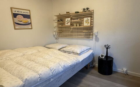 Ayo - 200M from the Sea: Legna, Camera Da Letto, Mobilia, Interior Design, Letto, Pavimento, Pavimentazione, Biancheria, Bedding, Lenzuolo