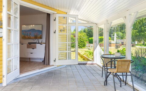 Senija - 6.5Km from the Sea: Legna, Pavimentazione, Interior Design, Pavimento, Porta, Mobilia, Soffitto, Casa, Sedia, Portico