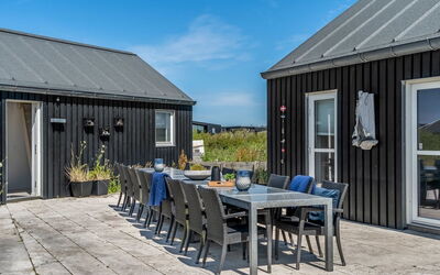 Jonas - 450M from the Sea