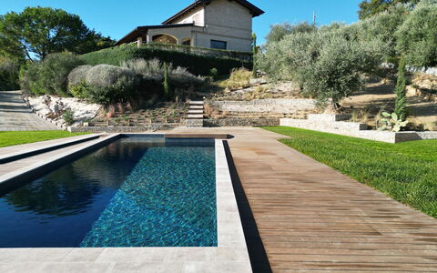 Villa Carciofa: Piscina, Giardino, Landscaping, Giochi D'Acqua, Backyard, Flagstone, Passerella