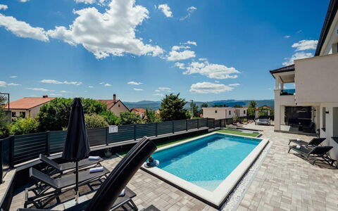 Villa Budimir: Piscina, Ricorrere, Shade, Mobili Da Esterno, Eco Hotel, Hotel, Villa, Resort Citta ', Cortile