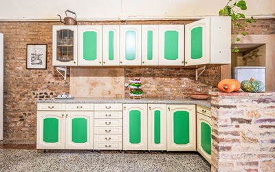 Alloggio:&nbsp;Barba Pipin 200.1