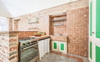 Alloggio:&nbsp;Barba Pipin 200.1