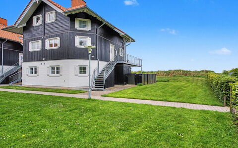 Babo - 250M from the Sea: Erba, Costruzione, Casa, Zona Residenziale, Facciata, Casa, Architettura, Tetto, Villetta, Lotto