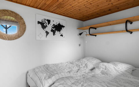 Nedelko - 20M from the Sea: Camera Da Letto, Parete, Letto, Legna, Lenzuolo, Pavimento, Interior Design, Bedding, Pavimentazione, Soffitto