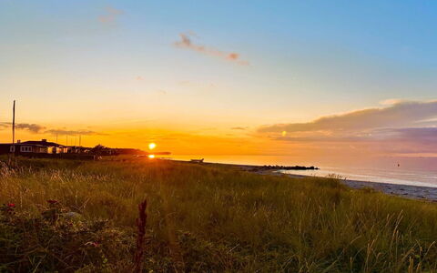 Nedelko - 20M from the Sea: Cielo, Orizzonte, Afterglow, Tramonto, Crepuscolo, Arancia, Giallo, Alba, Ecoregione, Nube