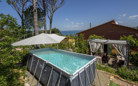 La Torre sul Ponte, Seaview, Garden: Piscina, Materiale Composito, Shade, Tempo Libero, Ricorrere, Eco Hotel, Mobili Da Esterno, Backyard, Pianta Della Casa
