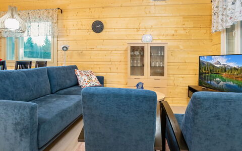 Joutsenranta: Mobilia, Interior Design, Divano, Legna, Pavimentazione, Soggiorno, Camera, Pavimento, Casa, Soffitto