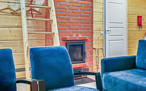 Joutsenranta: Mobilia, Interior Design, Pavimentazione, Pavimento, Legna, Sedia, Camera, Soggiorno, Appartamento, Illuminazione