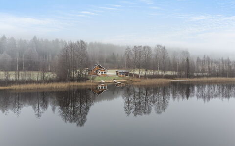 Joutsenranta: Legna, Villetta, Color Legno, Latifoglie, Log Cabin, Plank, Soffitto, Materiali Naturali, Legname, Edifici Giardino