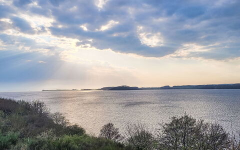 Bungalow 33: Cielo, Blu, Risorse Idriche, Acqua, Orizzonte, Corpo D'Acqua, Nube, Natura, Paesaggio Naturale