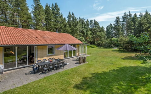 Galia - 2.5Km from the Sea: Mobilia, Legna, Interior Design, Pavimentazione, Pavimento, Sedia, Camera, Soffitto, Soggiorno, Appartamento