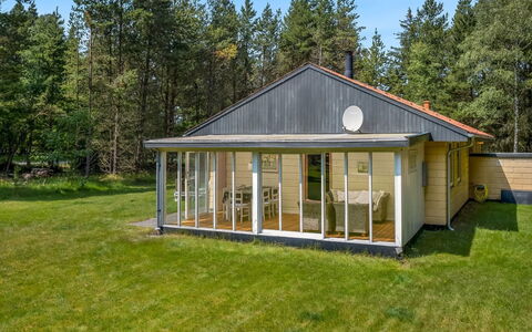 Galia - 2.5Km from the Sea: Mobilia, Legna, Interior Design, Pavimentazione, Pavimento, Sedia, Camera, Soffitto, Soggiorno, Appartamento