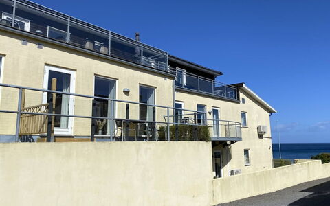 Yosefin - 50M from the Sea: Erba, Pascolo, Lotto, Villetta, Area Rurale, Prato, Edifici Giardino, Giardino, Capannone
