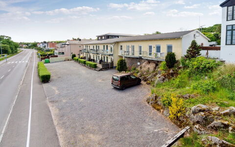 Yosefin - 50M from the Sea: Erba, Pascolo, Lotto, Villetta, Area Rurale, Prato, Edifici Giardino, Giardino, Capannone