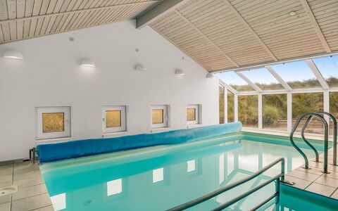 Nimrod - 70M from the Sea: Mobilia, Interior Design, Pavimentazione, Pavimento, Soffitto, Camera, Sedia, Tavolo, Appartamento, Cucina & Sala Da Pranzo Tavolo