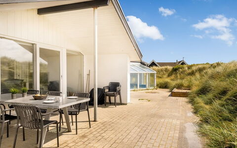 Nimrod - 70M from the Sea: Mobilia, Interior Design, Pavimentazione, Pavimento, Soffitto, Camera, Sedia, Tavolo, Appartamento, Cucina & Sala Da Pranzo Tavolo