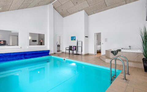Synne - 350M from the Sea: Interior Design, Soffitto, Ricorrere, Piscina, Illuminazione Diurna, Hotel, Design, Attico, Attico, Eco Hotel
