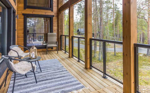 Villa Valoisa: Legna, Villetta, Casa, Casa, Porta, Latifoglie, Edifici Giardino, Color Legno, Log Cabin, Plank