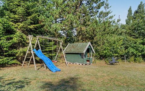 Lycka - 700M from the Sea: Legna, Casa, Portico, Deck, Latifoglie, Tetto, Color Legno, Pavimento In Legno, Eco Hotel
