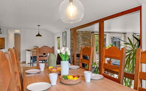 Blandina - 500M from the Sea: Interior Design, Soffitto, Legna, Pavimentazione, Lampada, Mobilia, Pavimento, Illuminazione, Camera, Sedia