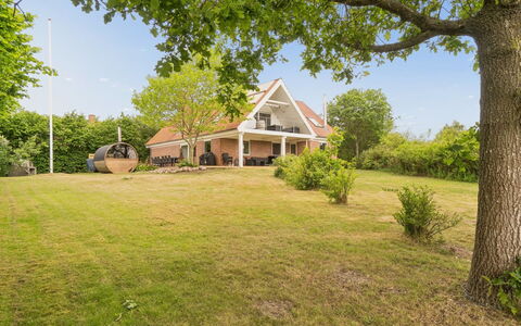 Cyrill - 2Km from the Sea: Casa, Casa, Area Rurale, Villetta, Prato, Estate, Agriturismo, Giardino, Shade, Landscaping