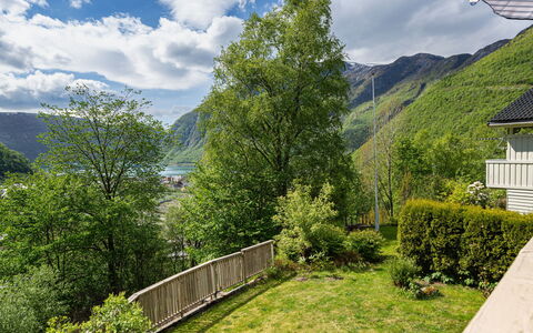 Høyanger Panorama: Geografia Montane, Montagna, Vegetazione, Collina, Paesaggio Naturale, Highland, Paesaggio, Hill Station, Catena Montuosa, Area Rurale