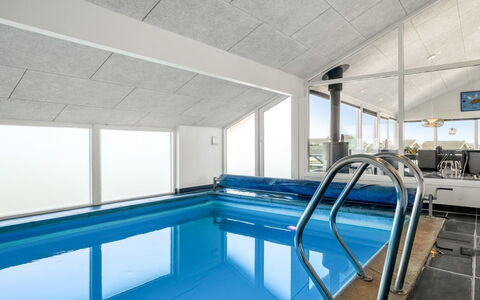 Månviva - 250M from the Sea: Soffitto, Piscina, Illuminazione Diurna, Design, Hotel, Ricorrere, Alluminio, Attico