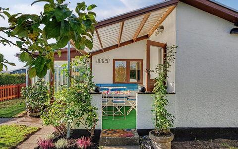 Ginger - 50M from the Sea: Villetta, Lotto, Log Cabin, Riva, Serbatoio, Capannone, Edifici Giardino, Suono, Woodland