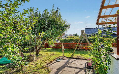 Ginger - 50M from the Sea: Villetta, Lotto, Log Cabin, Riva, Serbatoio, Capannone, Edifici Giardino, Suono, Woodland