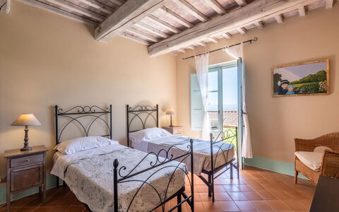Cignella Resort: Mobilia, Mobili Da Esterno, Sedia, Balcone, Villa, Hotel, Ricorrere, Pianta Della Casa, Telaio Del Letto, Lampada