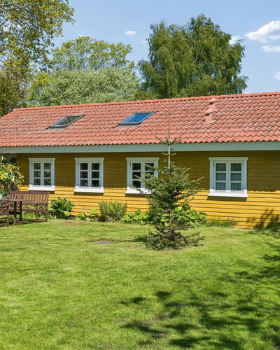 Holmfridur - 1.1Km from the Sea
