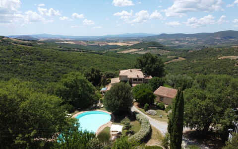 Agriturismo Bellavista, Private Pool, Val D'Orcia: Paesaggio, Casa, Zona Residenziale, Area Rurale, Tetto, Casa, Estate, Villetta, Villaggio, Villa
