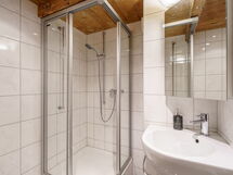 Staybrienz House