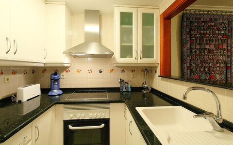 Sotavento: Controsoffitto, Camera, Proprietà, Cucina, Interior Design, Mobilia, Cabinetry, Lavello, Costruzione, Casa