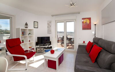 Playsol 390.1: Soggiorno, Camera, Mobilia, Proprietà, Interior Design, Costruzione, Rosso, Casa, Tavolino Da Caffè, Tavolo