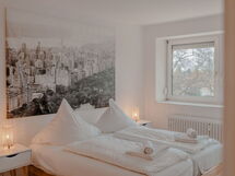 Apartment mit Küche, Arbeitsplatz und Xxl Sofa