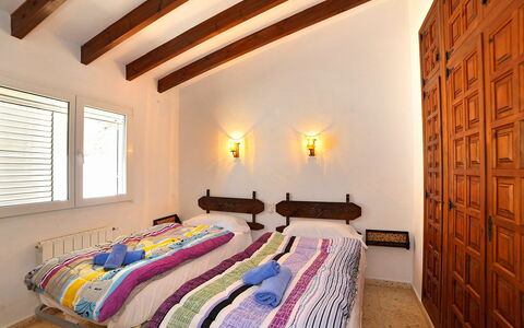 La Sabatera: Camera Da Letto, Camera, Proprietà, Mobilia, Letto, Interior Design, Lenzuolo, Soffitto, Telaio Del Letto, Costruzione