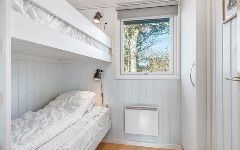 Galmand - 75M to the Fjord: Legna, Camera Da Letto, Casa, Bedding, Letto, Lenzuolo, Telaio Del Letto, Soffitto, Color Legno, Plank