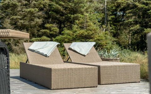 Virpi - 1.1Km from the Sea: Mobilia, Legna, Interior Design, Pavimentazione, Pavimento, Sedia, Camera, Soffitto, Soggiorno, Appartamento